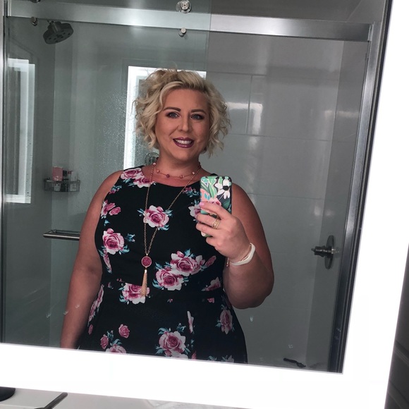 Meet your Posher, Paula - Picture 3 of 6